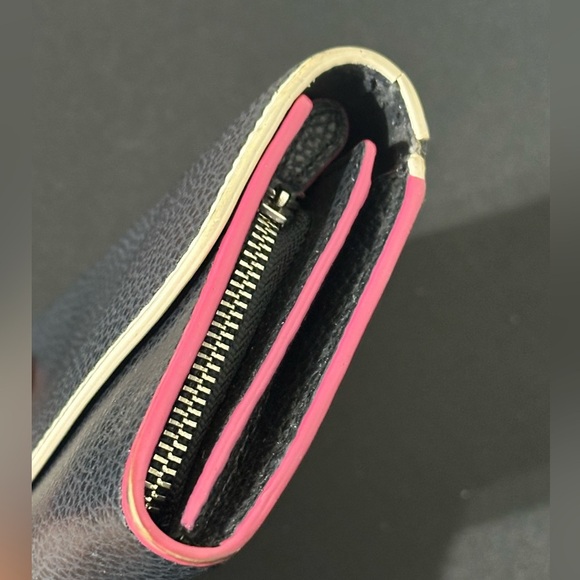 Coach Wallet Bundle - Picture 4 of 12